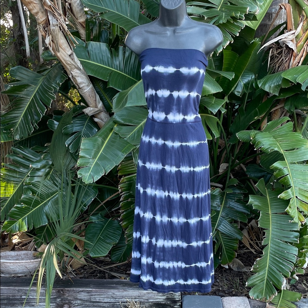 IINC convertible, tie-dye, dress, or skirt